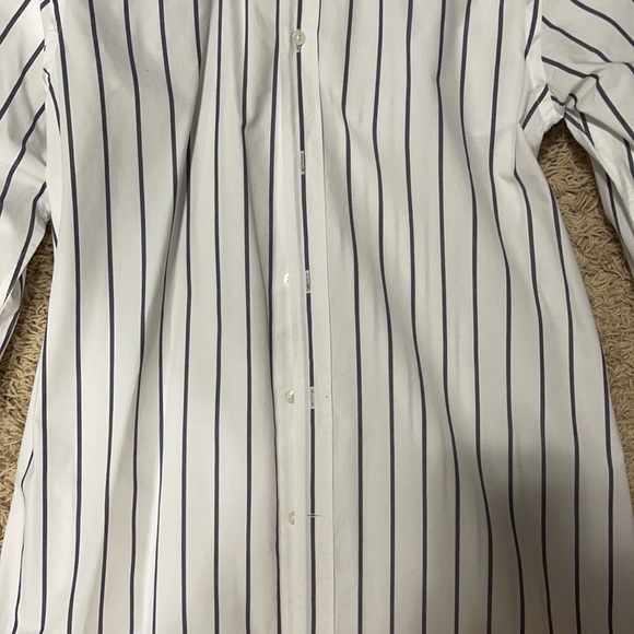 With Nothing Underneath shirt ASO Meghan Markle - Picture 7 of 9